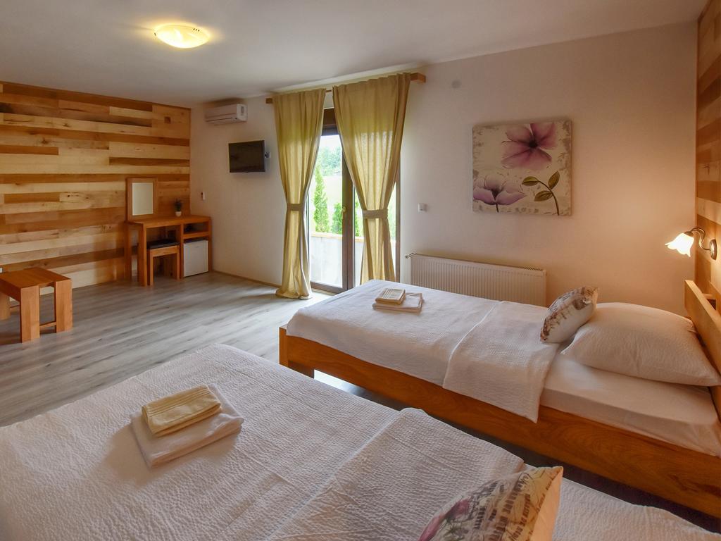 Villa Stone Раковица Екстер'єр фото
