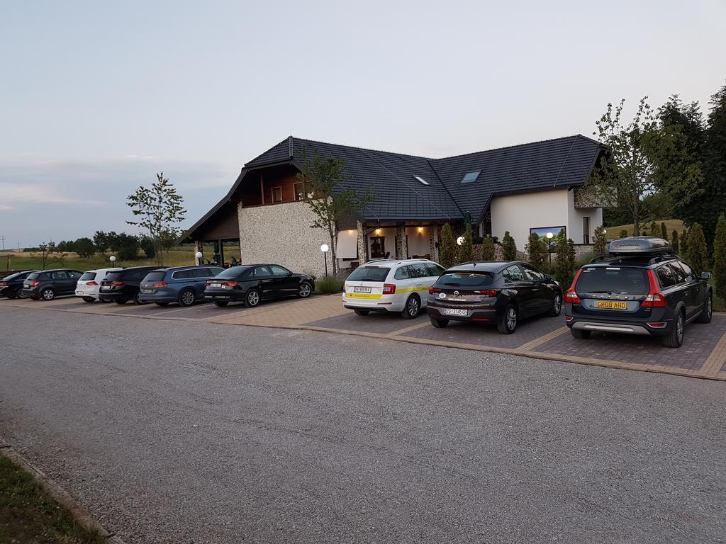 Villa Stone Раковица Екстер'єр фото